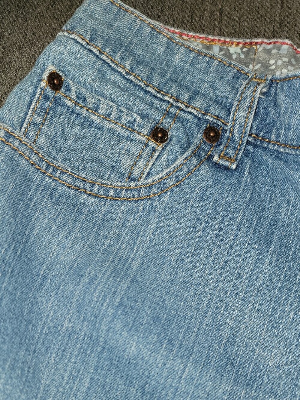 Levi's Women Light Blue Relaxed Fit Jeans Size 10 - Picture 8 of 11